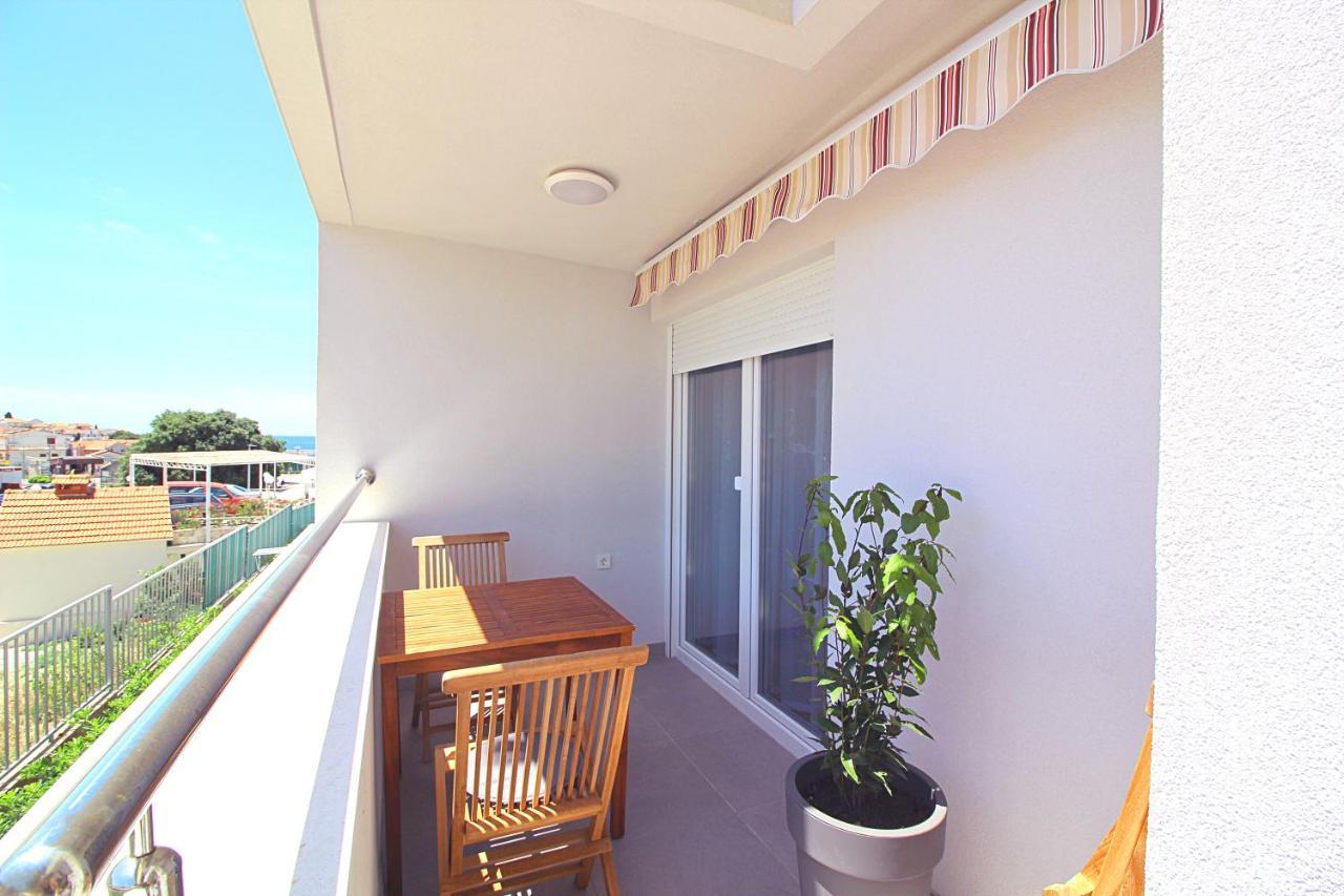 Sun Apartments Primošten Εξωτερικό φωτογραφία