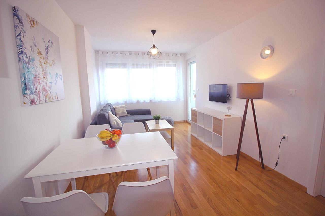 Sun Apartments Primošten Εξωτερικό φωτογραφία