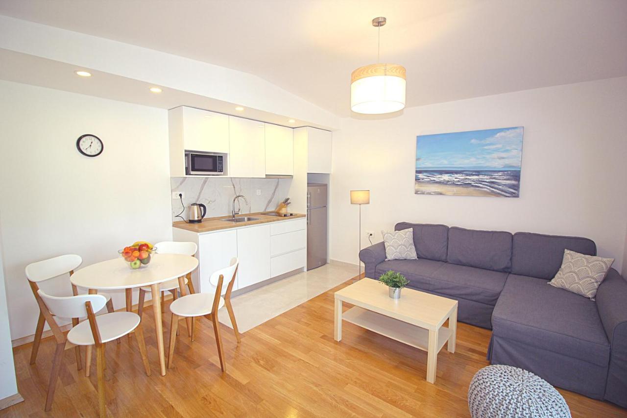 Sun Apartments Primošten Εξωτερικό φωτογραφία