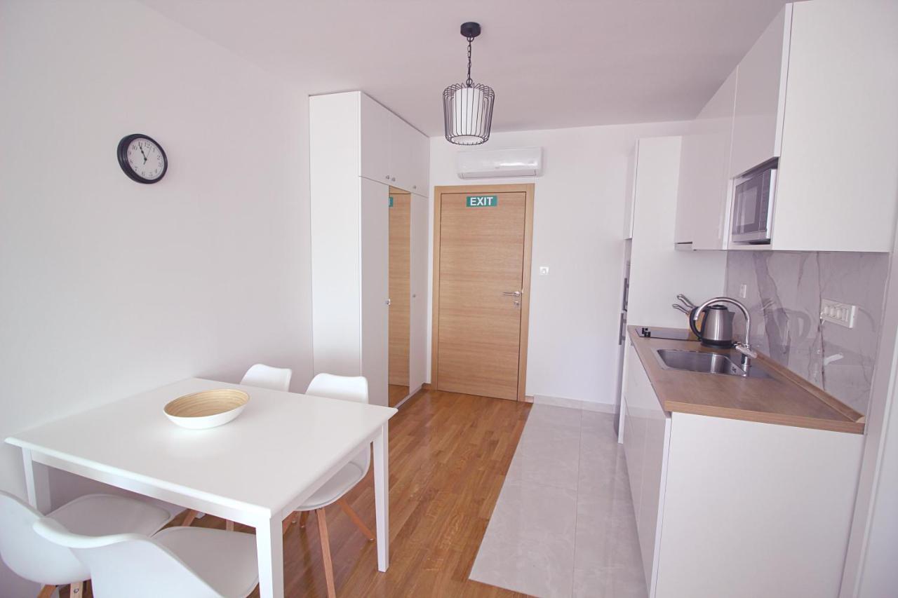Sun Apartments Primošten Εξωτερικό φωτογραφία