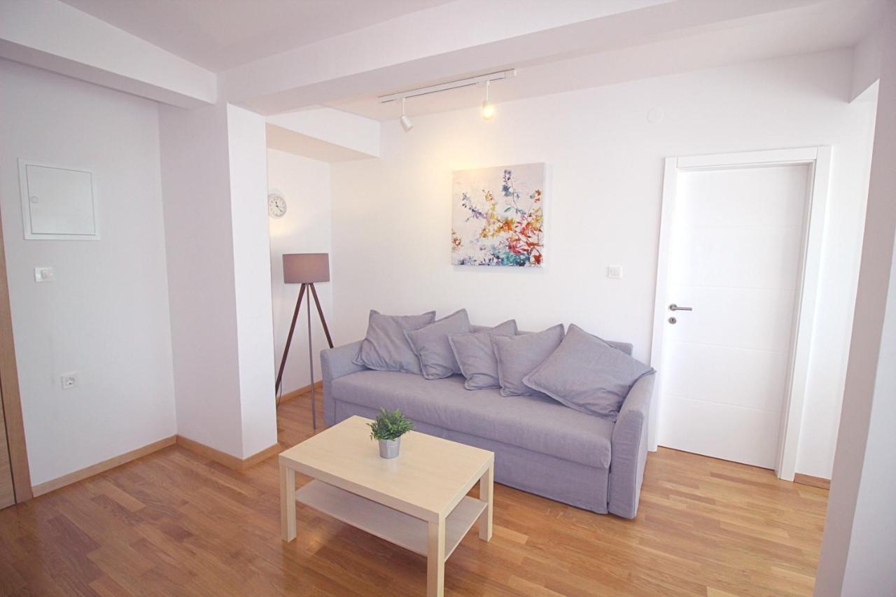 Sun Apartments Primošten Εξωτερικό φωτογραφία