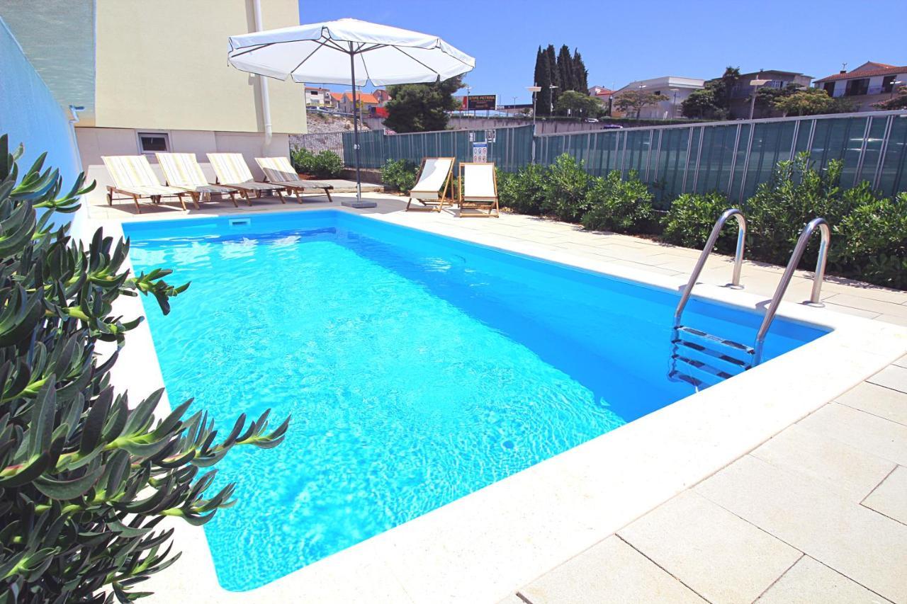 Sun Apartments Primošten Εξωτερικό φωτογραφία