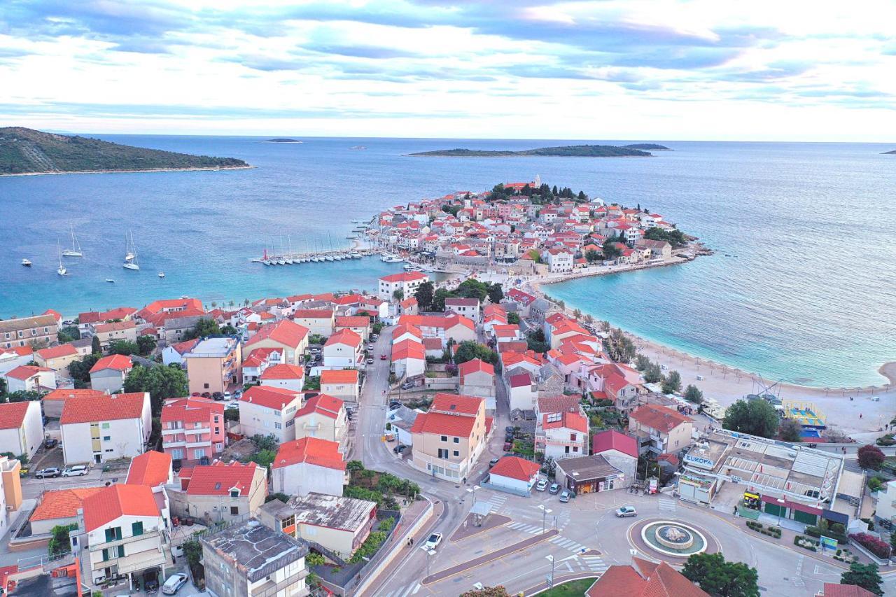 Sun Apartments Primošten Εξωτερικό φωτογραφία