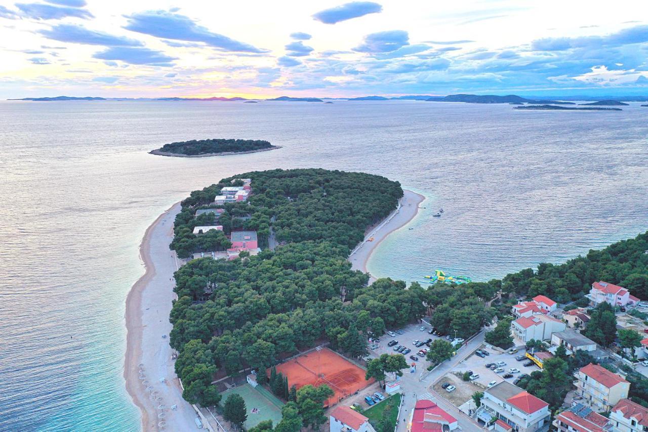 Sun Apartments Primošten Εξωτερικό φωτογραφία
